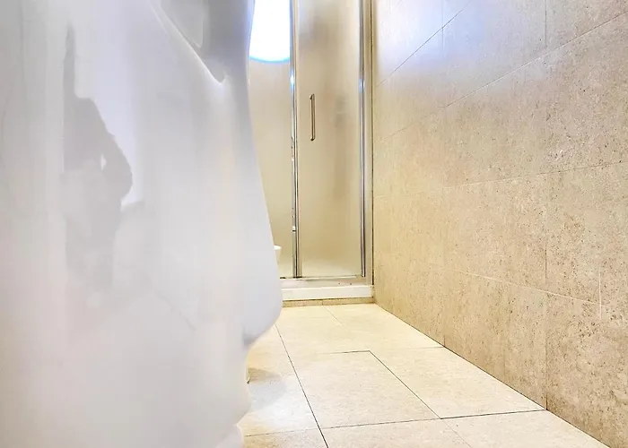 Fontana Di Trevi Private Luxury דירה